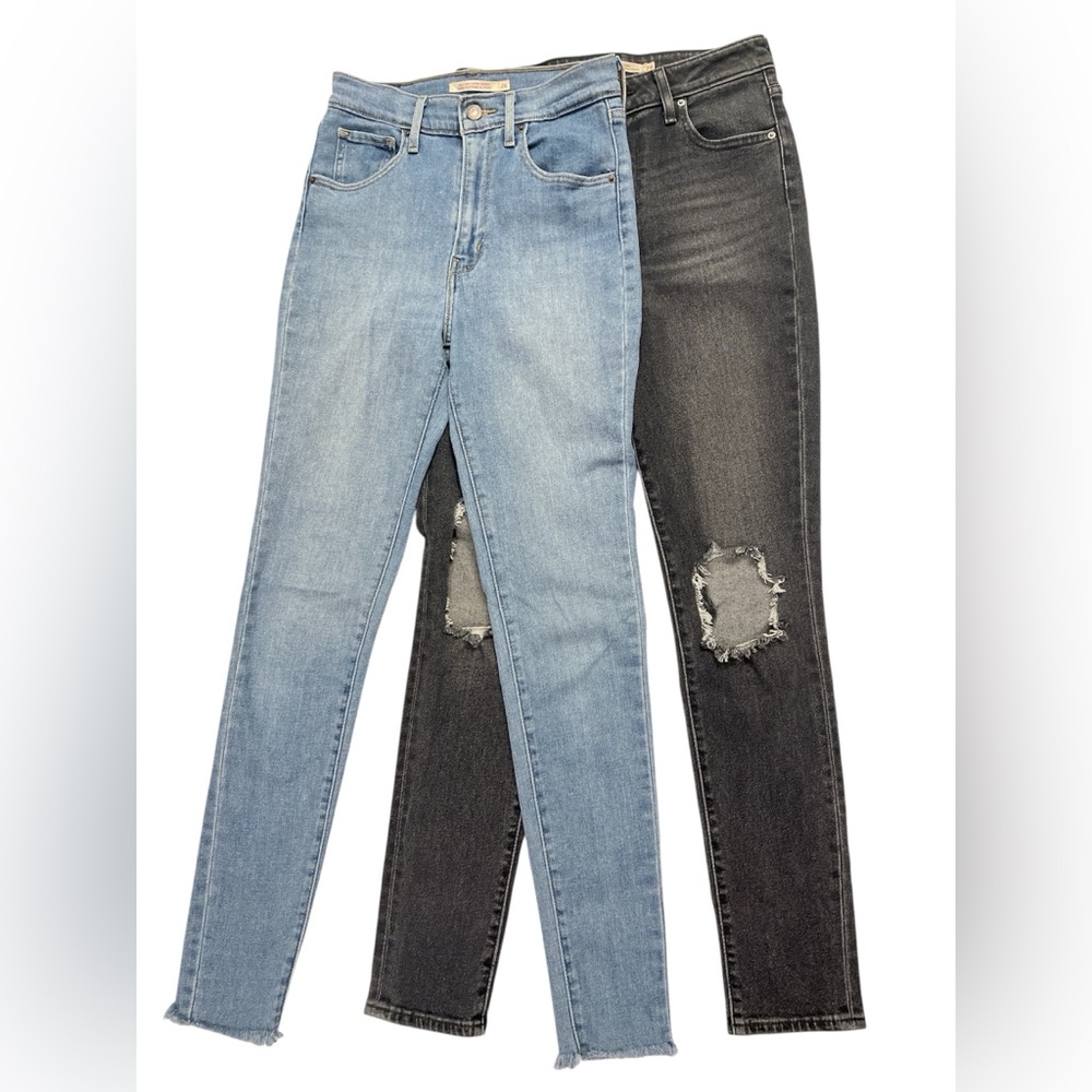Levi’s skinny / super skinny jeans black and light wash 2 pairs total
